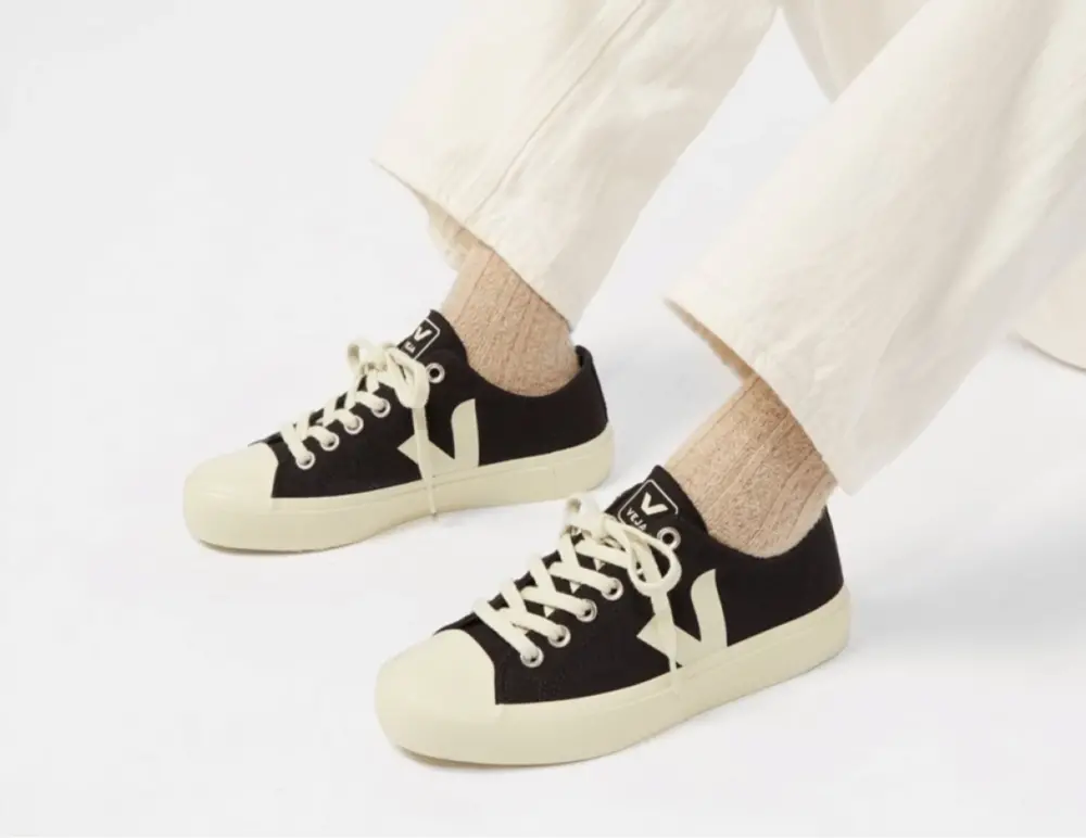 Alternative view of Giày Veja Wata II Low-Top Sneakers ‘Black White’ PL0101397