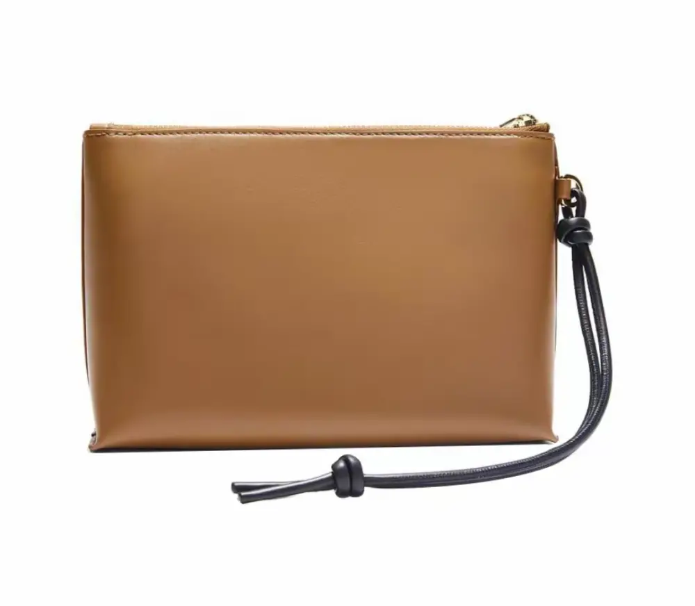 Alternative view of Túi Loewe Knot Letter ‘Gold’ CEM1KNPX01-3987