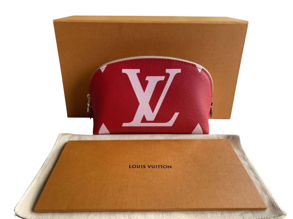 Alternative view of Túi Louis Vuitton Monogram Giant Pochette Cosmetech ‘Red’ M67694