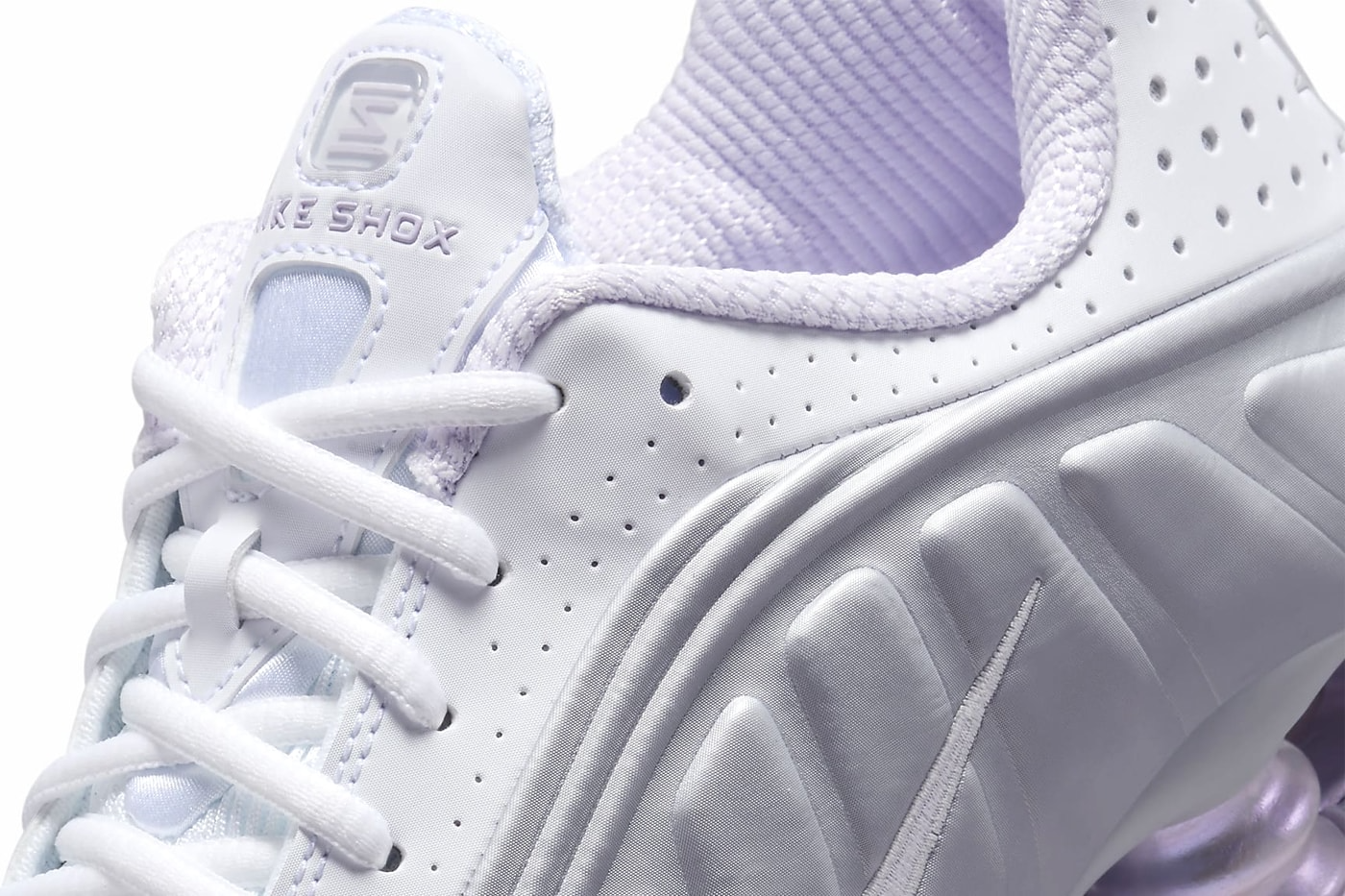 Giày Nike Shox R4 ‘Platinum Barely Grape’ HF5076-100 - Ảnh 5