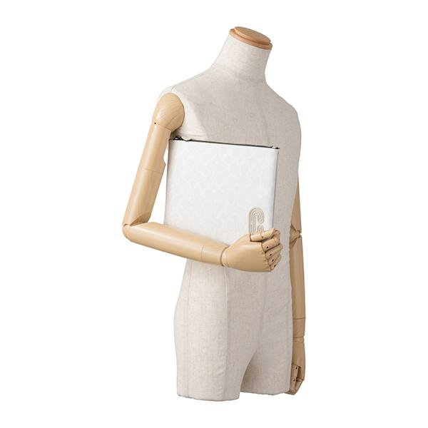 Túi Coach Large Pouch In Signature Canvas With Coach Patch 1314-QBR14 - Ảnh 4