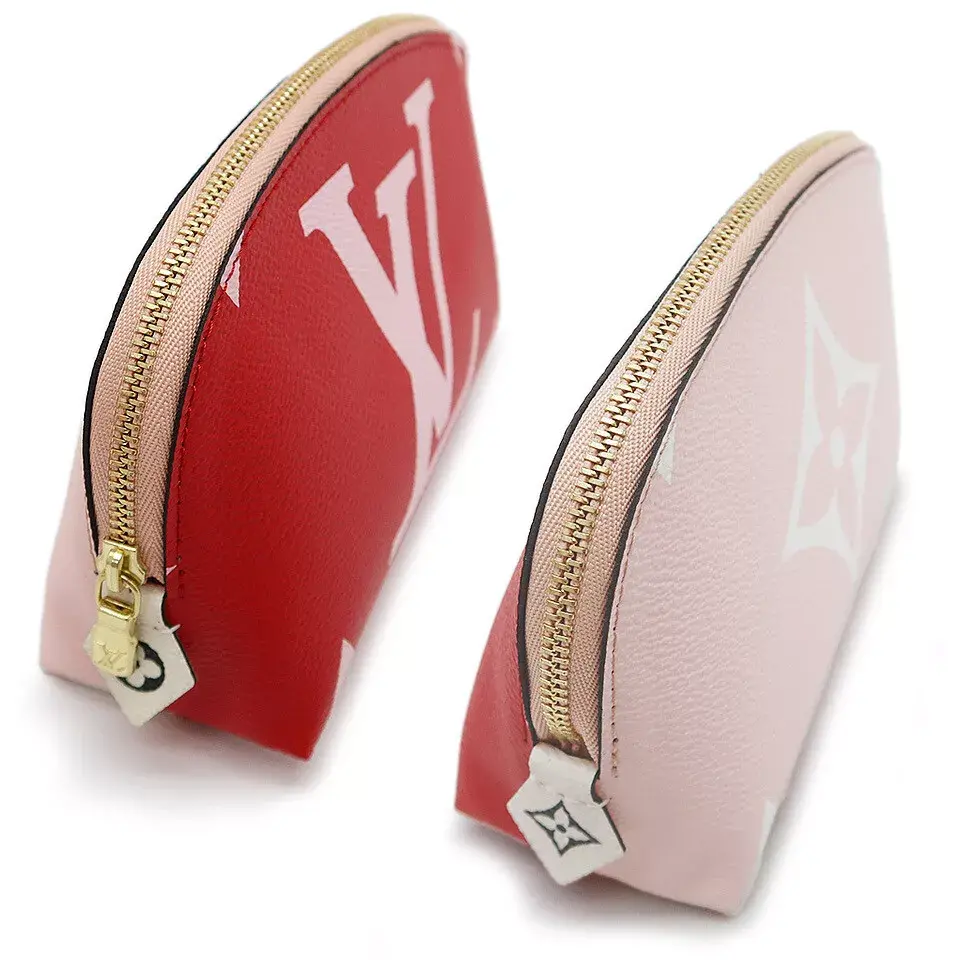Túi Louis Vuitton Monogram Giant Pochette Cosmetech ‘Red’ M67694 - Ảnh 4