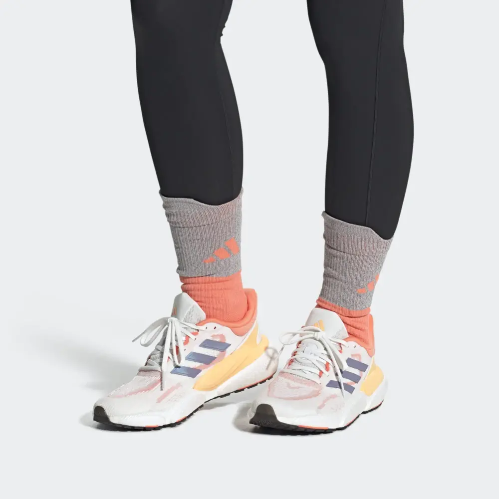 Alternative view of Giày Adidas Solar Boost 5 ‘White Coral Fusion’ HP5673