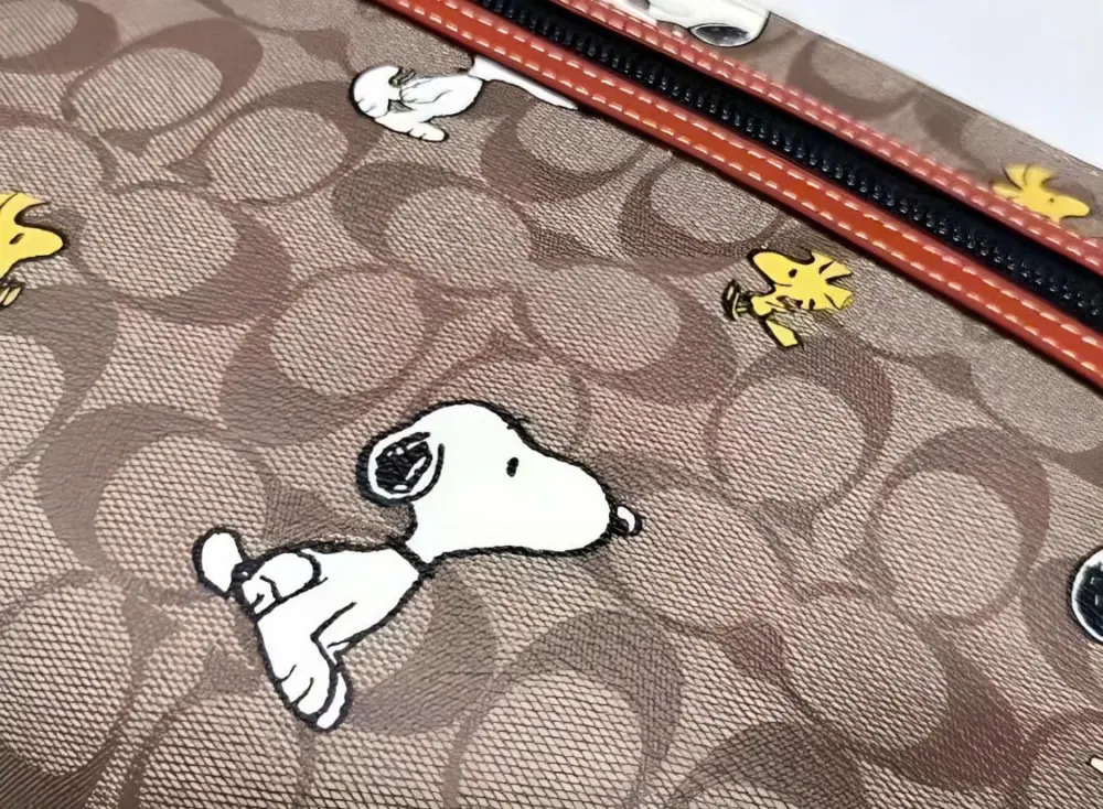 Alternative view of Túi Coach X Peanuts In Signature Canvas ‘Snoopy’ 5734-QBE7V
