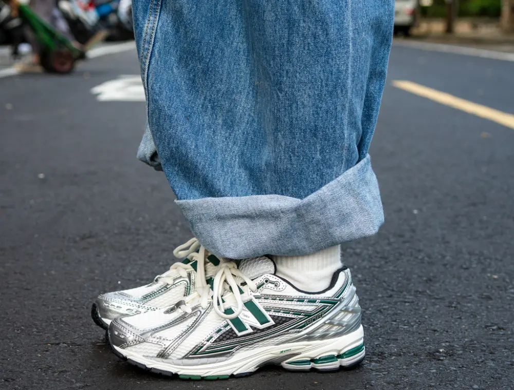 Giày New Balance 1906R 'Silver Metallic' M1906REU - Ảnh 5