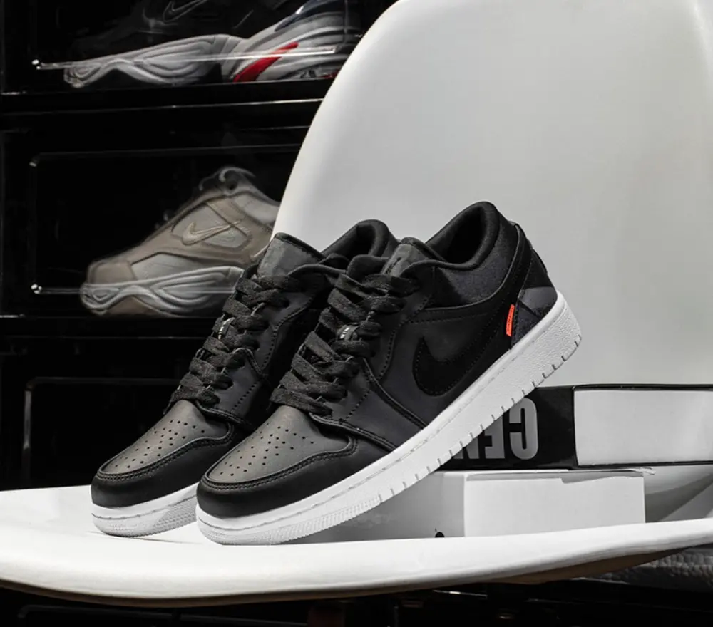 Giày Nike Air Jordan 1 Low ‘Paris Saint Germain’ CK0687-001 - Ảnh 3