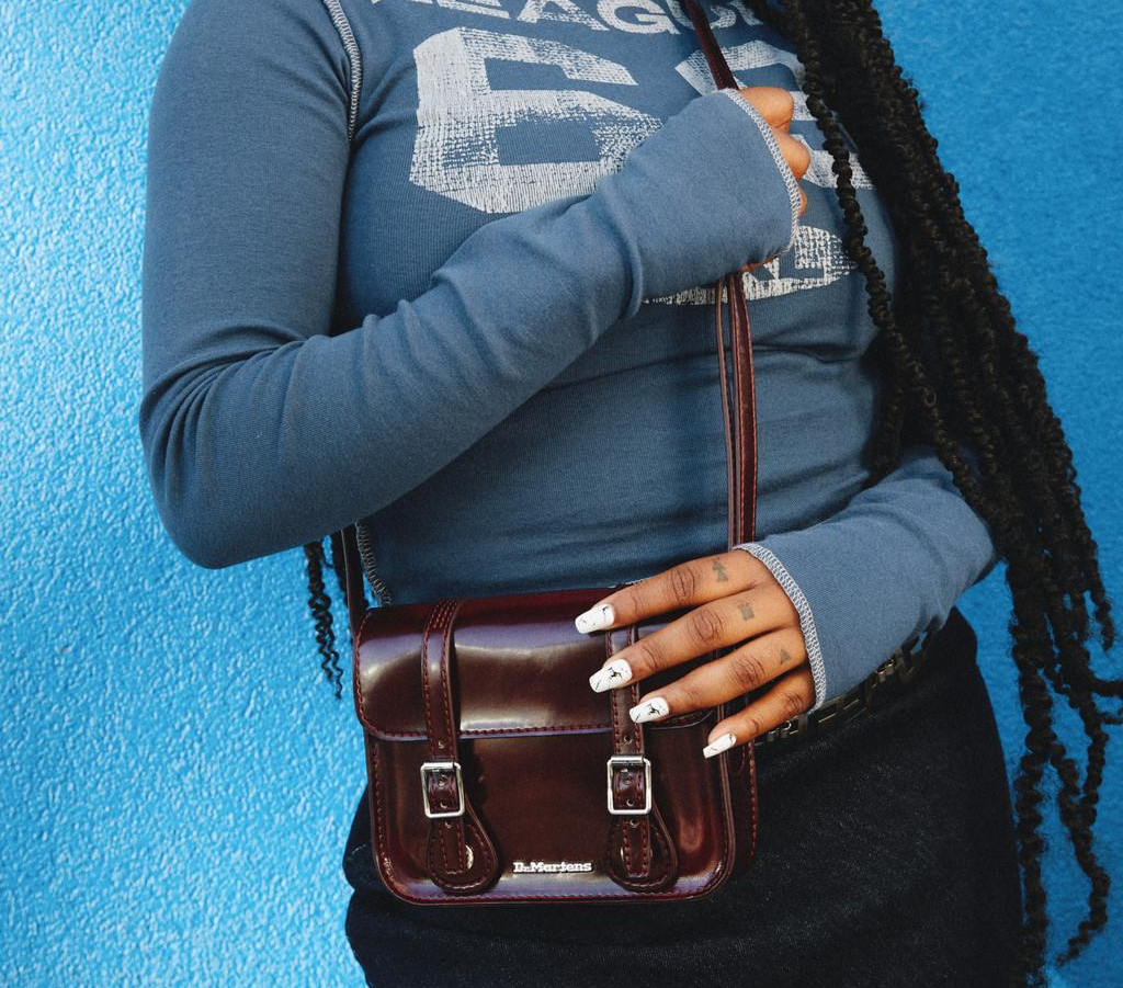 Túi Dr.Martens 7 Inch Vegan ‘Cherry Red’ AB093601 - Ảnh 3