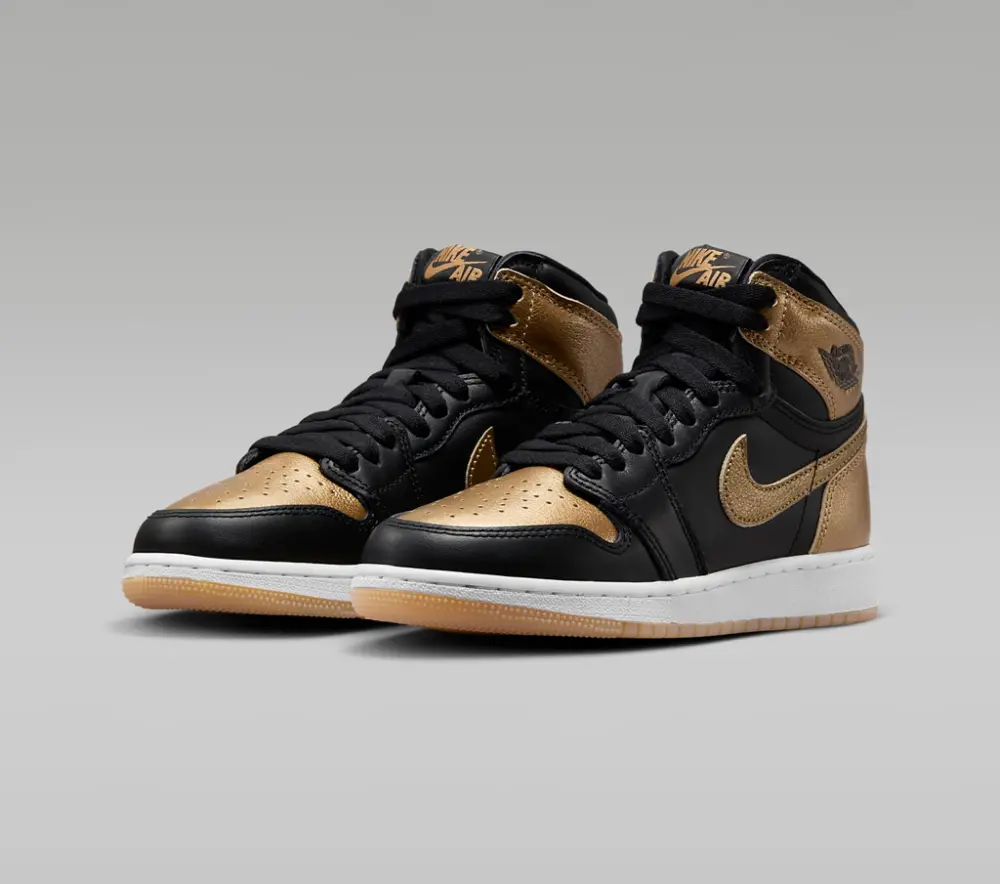 Alternative view of Giày Nike Air Jordan 1 High OG 'Black Gold' FD1437-071