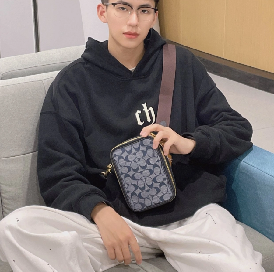 Túi Coach Stanton 13 ‘Navy’ C8235-B4EI - Ảnh 2