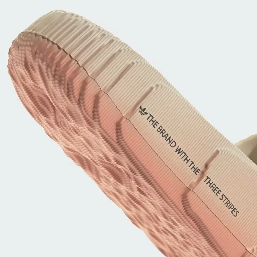 Alternative view of Dép Adidas Adilette 22 Slide ‘Wonder Beige Clay’ IF3673