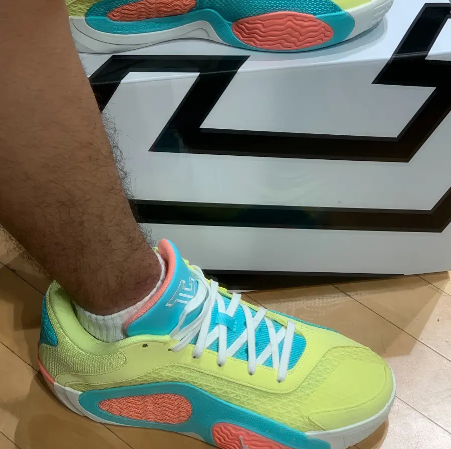 Alternative view of Giày Nike Air Jordan Tatum 2 ‘Lemonade’ FJ6457-700