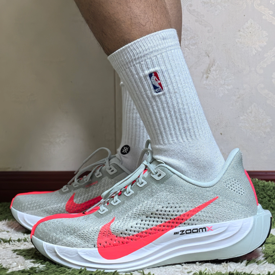 Giày Nike Pegasus Plus ‘Barely Grey Hot Punch’ FQ7262-001 - Ảnh 2