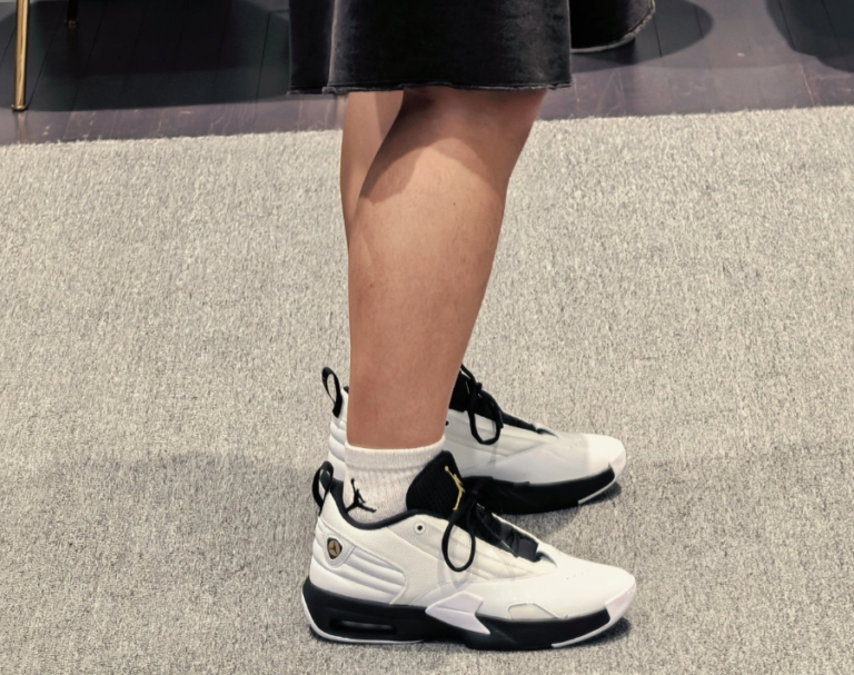 Giày Nike Air Jordan Max Aura 6 ‘Black White’ FQ8298-101 - Ảnh 3