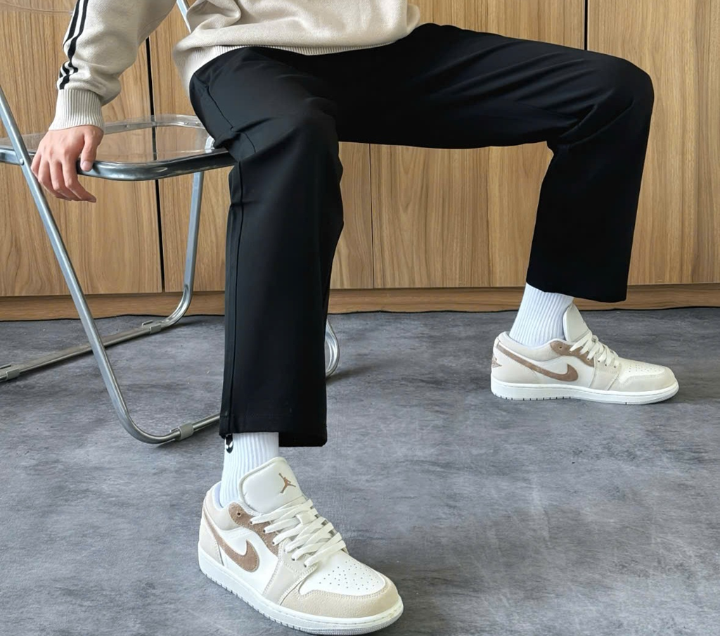 Giày Nike Air Jordan 1 Low ‘Light Bone’ HF1567-200 - Ảnh 3