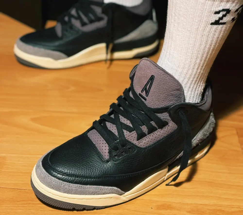 Alternative view of Giày Nike Air Jordan 3 Retro ‘You Were Sleeping’ FZ4811-001
