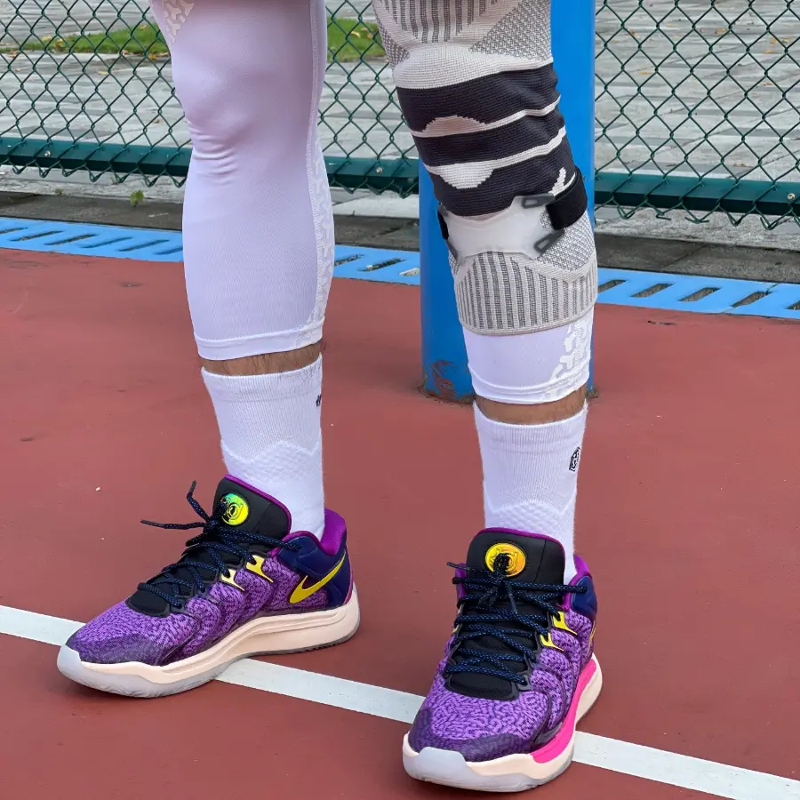 Alternative view of Giày Nike KD 17 ‘Travel Ball’ FJ9487-400