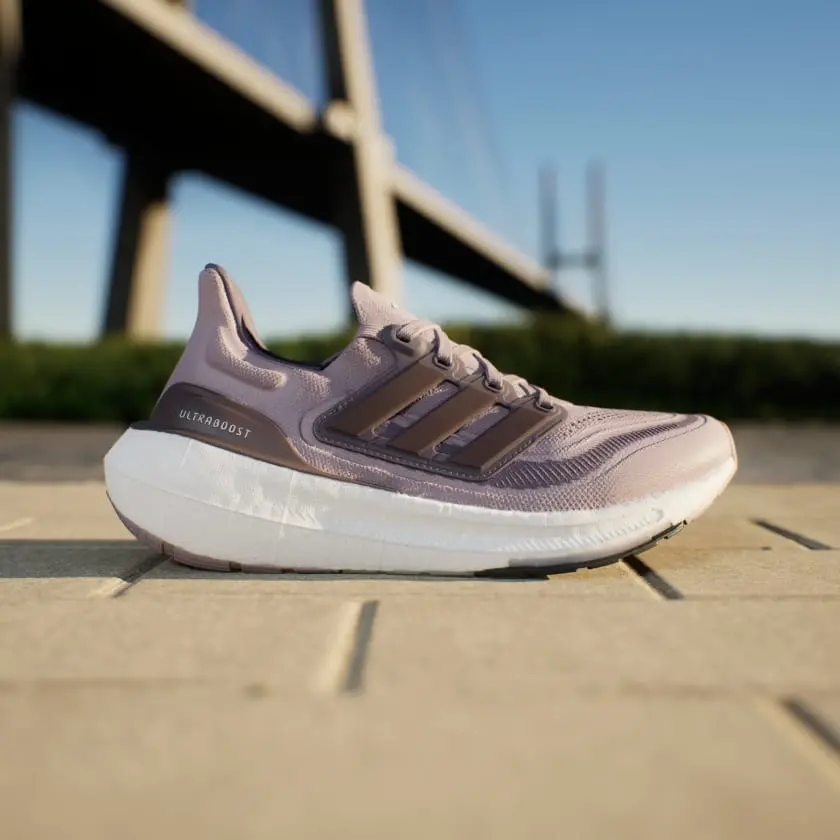 Alternative view of Giày Adidas Ultraboost Light ‘Purple’ IE3336