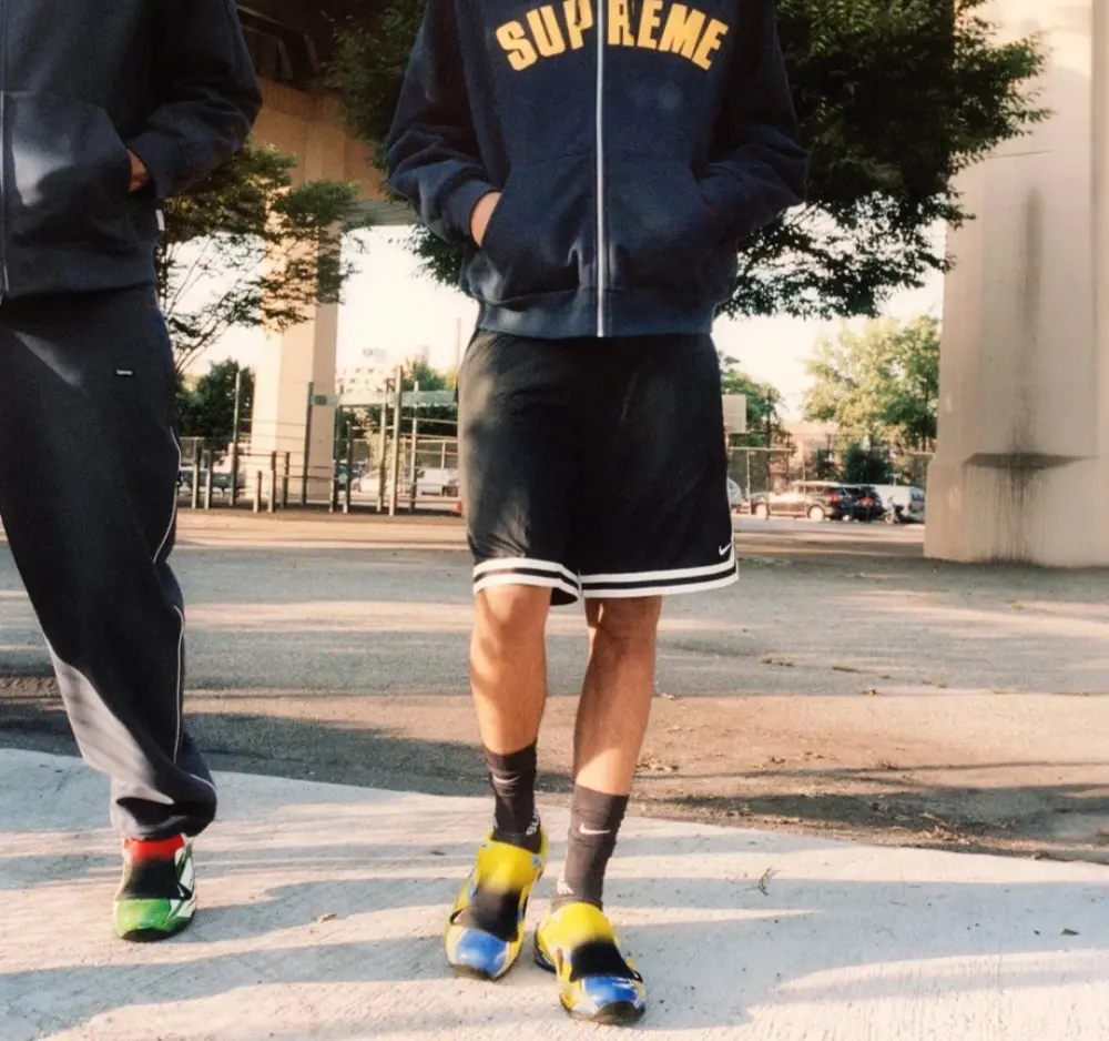 Alternative view of Dép Nike Clogposite x Supreme ‘Opti Yellow Blue’ FN0289-700