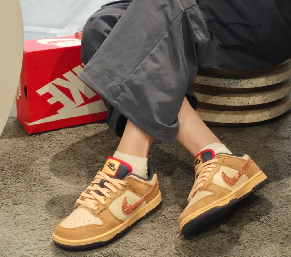 Giày Nike Dunk Low ‘Wheat Sanddrift’ HQ3640-790 - Ảnh 4