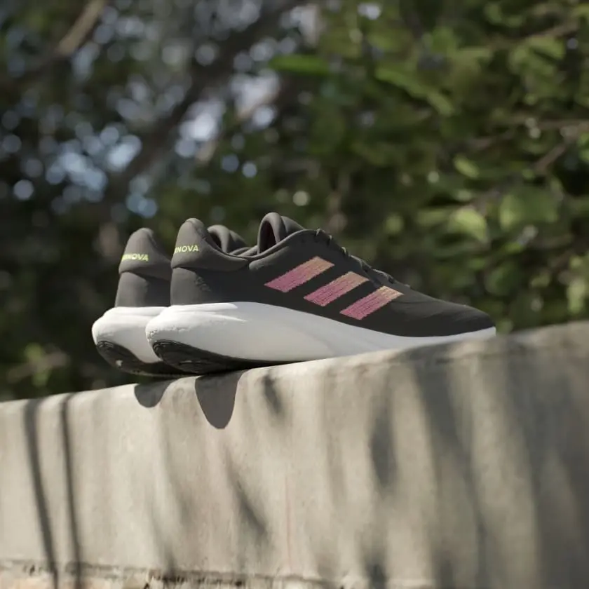 Alternative view of Giày Adidas Supernova 3 Running ‘Black’ IE4350