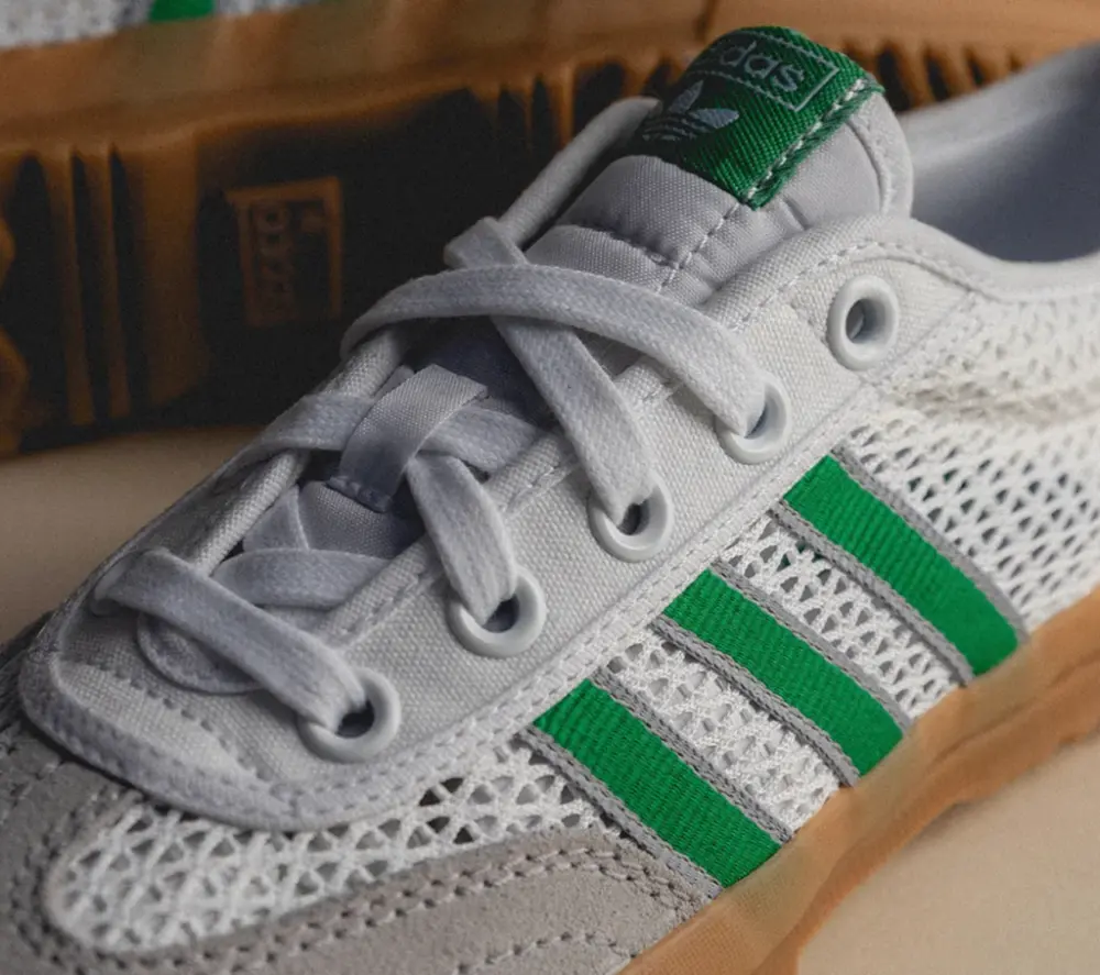 Alternative view of Giày Adidas Tischtennis ‘White Green’ IE0874