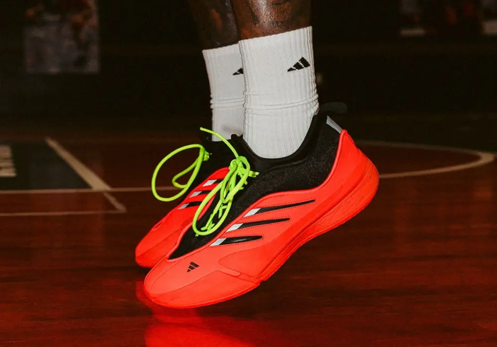 Alternative view of Giày Adidas Dame 9 ‘Solar Red’ IE3627