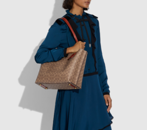 Alternative view of Túi Coach Willow Tote In Signature Canvas C0693