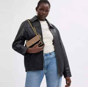 Alternative view of Túi Coach Mini Klare Crossbody Signature Canvas ‘Tan’ CW206-IMQRX