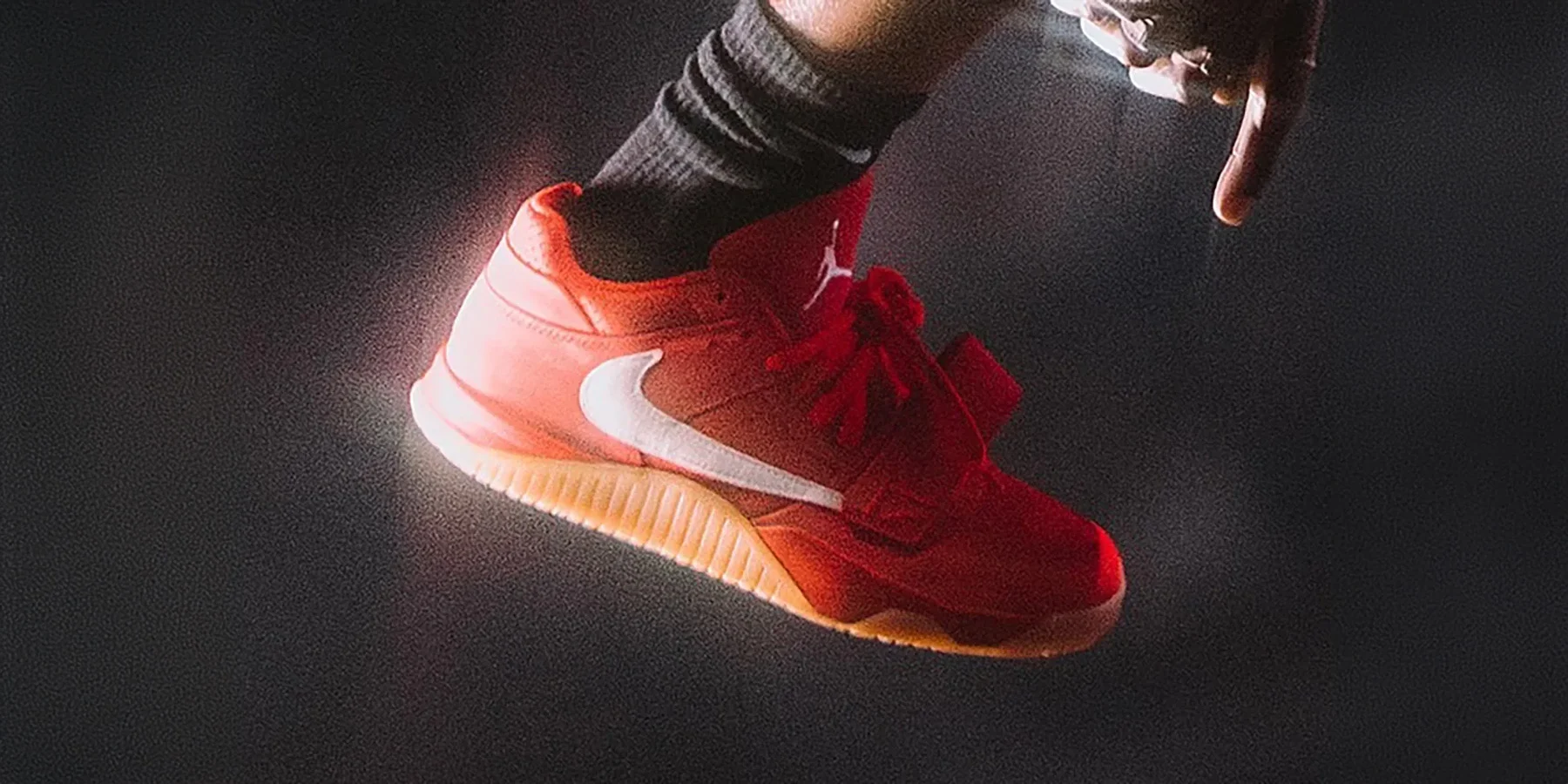 Những phối màu Travis Scott với Nike sẽ ra mắt sắp tới Hinh anh 4: Nhung phoi mau Travis Scott voi Nike se ra mat sap toi