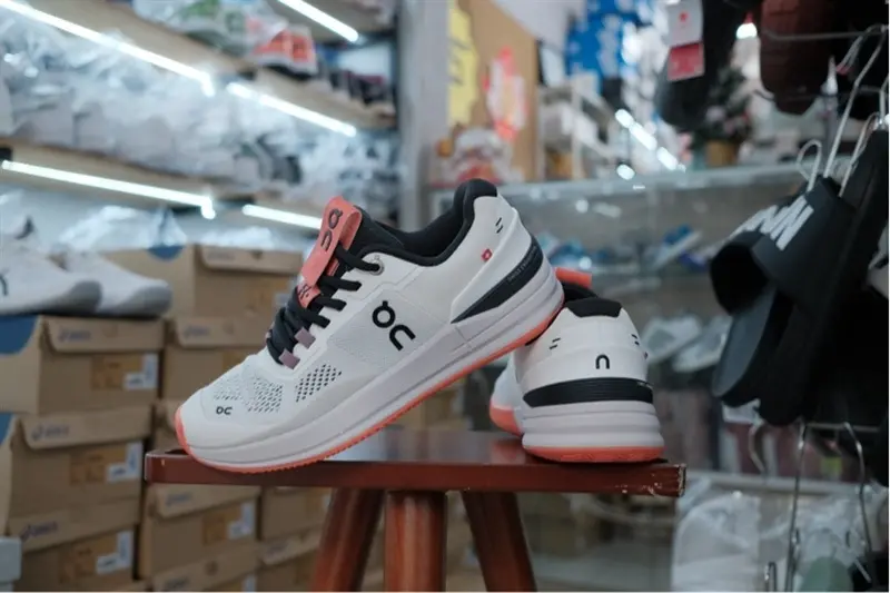 Alternative view of Giày On Running Roger Pro ‘Undyed White’ 3WD10602270