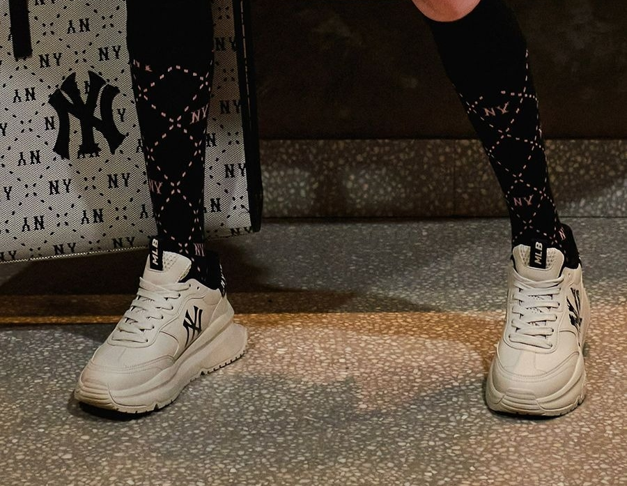 Giày MLB Chunky Runner Classic NY ‘Black’ 3ASHCRM3N-50BKS - Ảnh 3