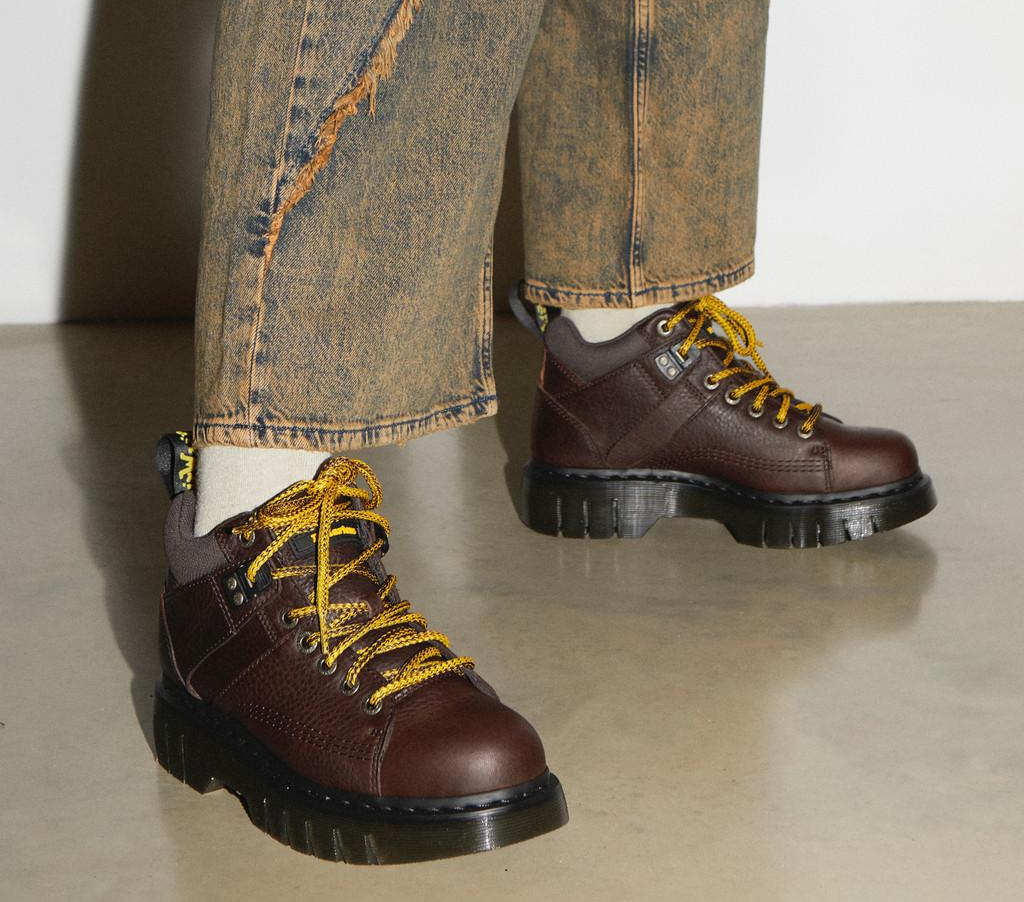 Giày Dr. Martens Woodard Grizzly Leather Low Casual 'Dark Brown' 31045201 - Ảnh 2