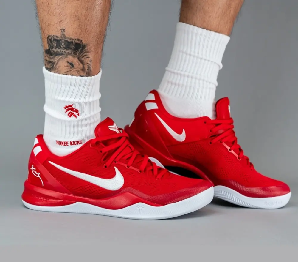 Alternative view of Giày Nike Kobe 8 Protro 'University Red' HF9550-600