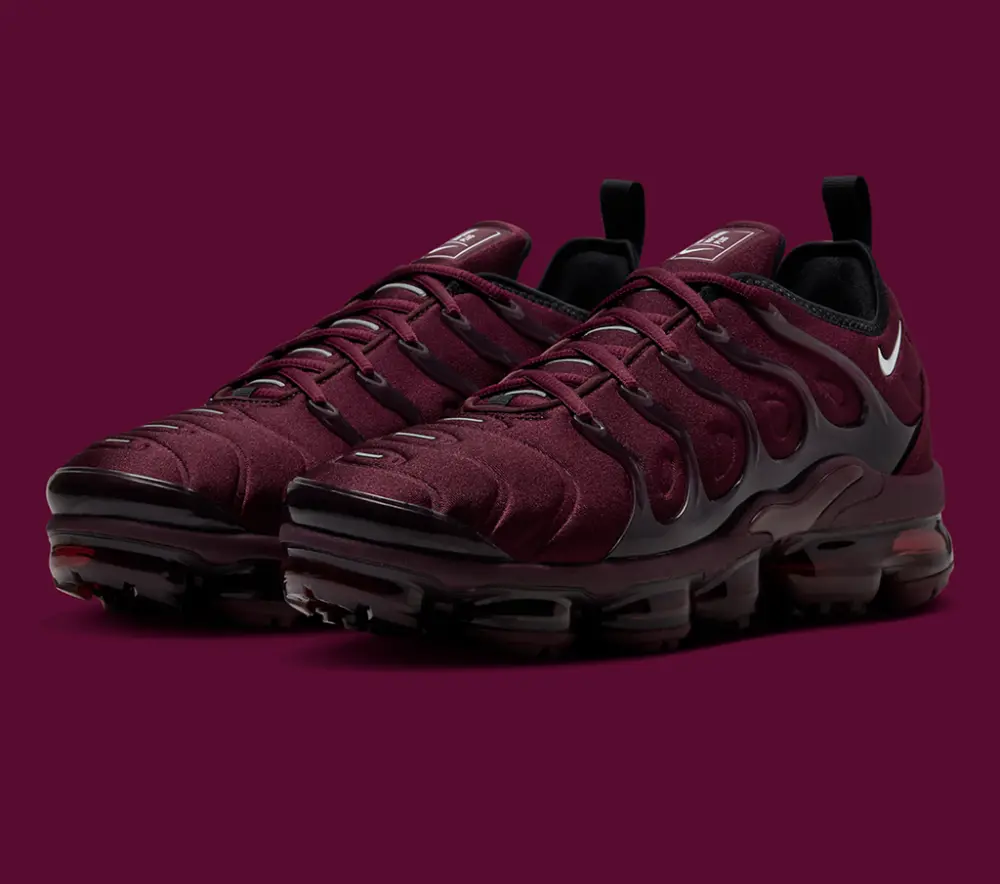 Alternative view of Giày Nike Air VaporMax Plus 'Night Maroon' FN6850-681