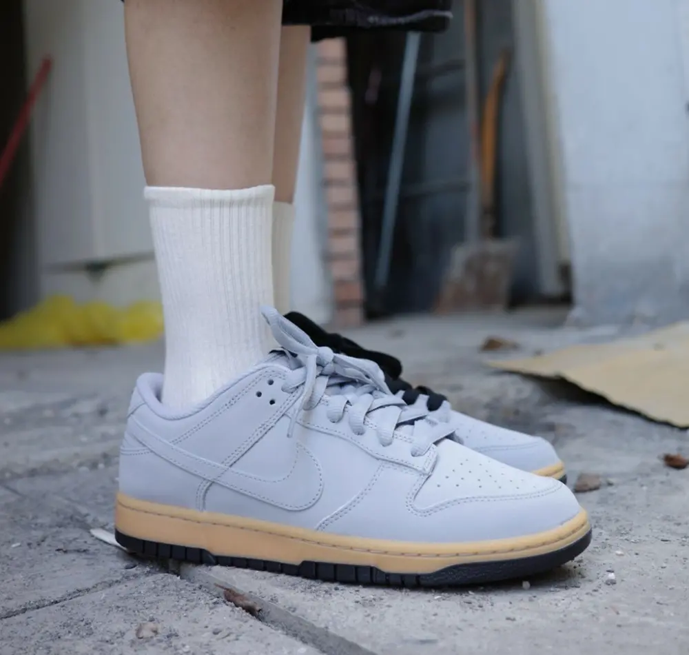 Alternative view of Giày Nike Dunk Low ‘Wolf Grey’ HQ1932-001