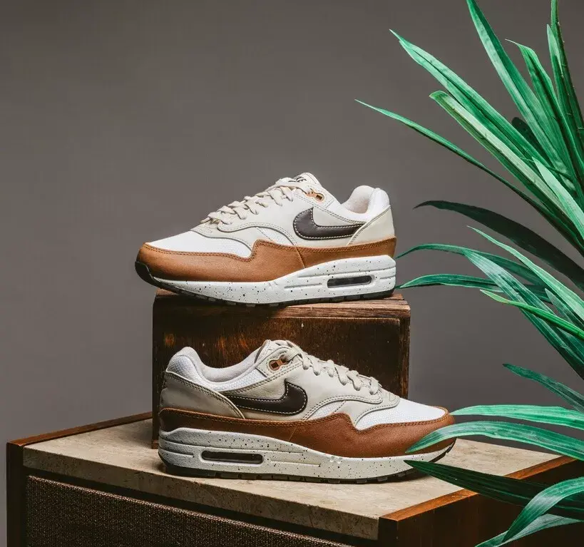 Alternative view of Giày Nike Air Max 1 ’87 ‘Velvet Brown’ FZ3621-220