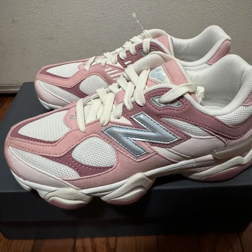 Alternative view of Giày New Balance 9060 Big Kid Wide ‘Rose Pink’ GC9060FR
