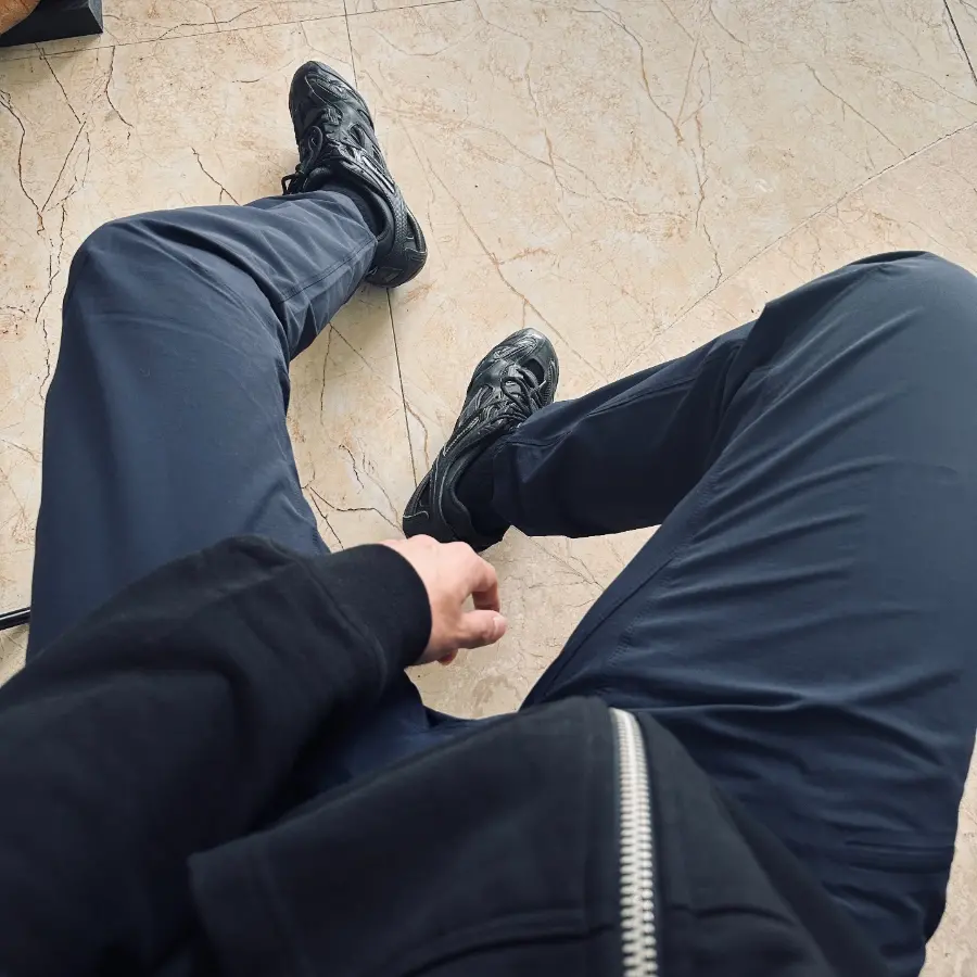 Alternative view of Giày Balenciaga Drive Sneakers ‘Black’ 635498W3AH11000