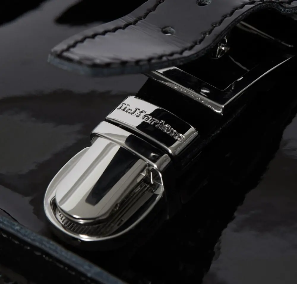 Alternative view of Balo Dr.Martens Leather Heart Shaped Bag ‘Black’ AC807033