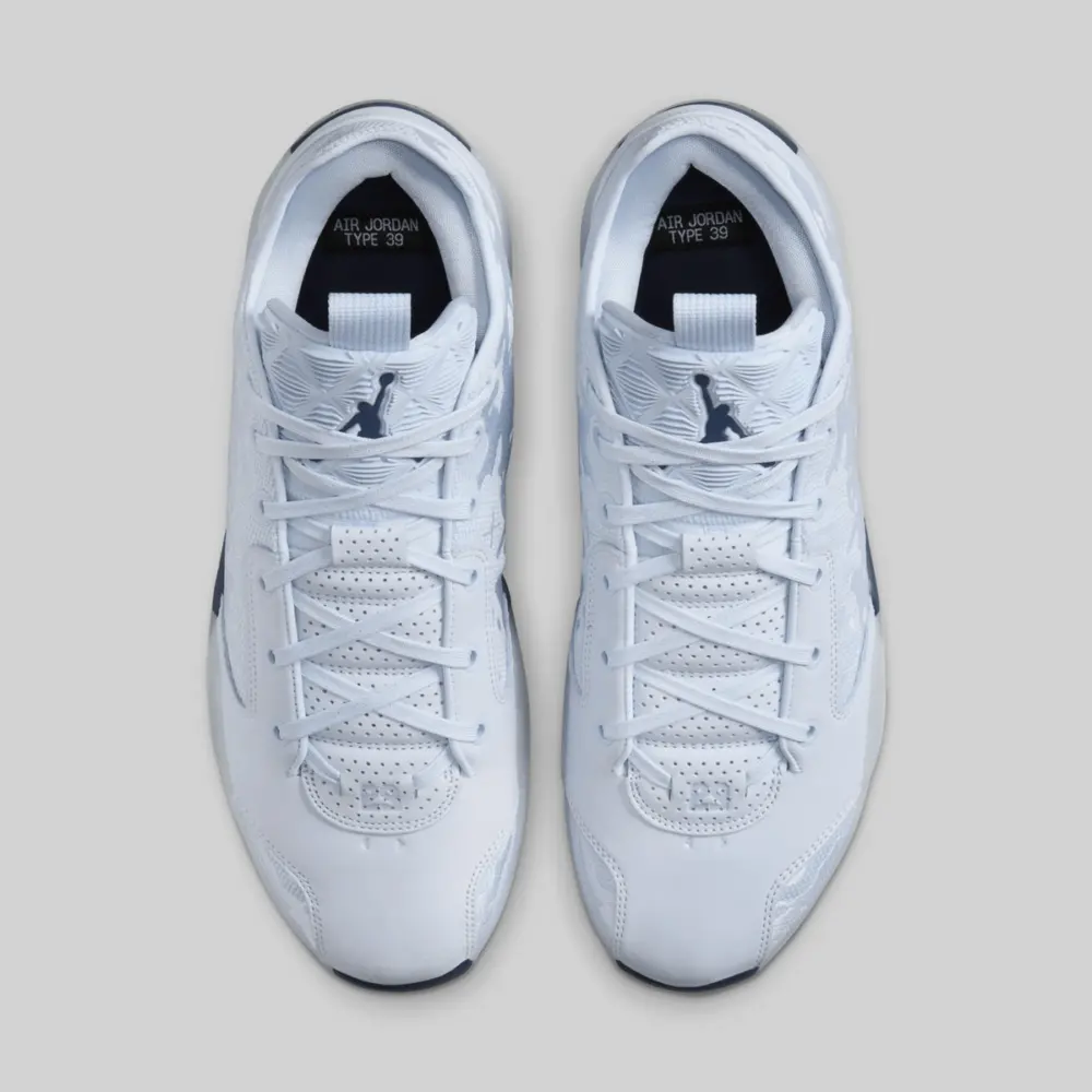Alternative view of Giày Nike Air Jordan 39 ‘Half Blue’ FQ0214-400