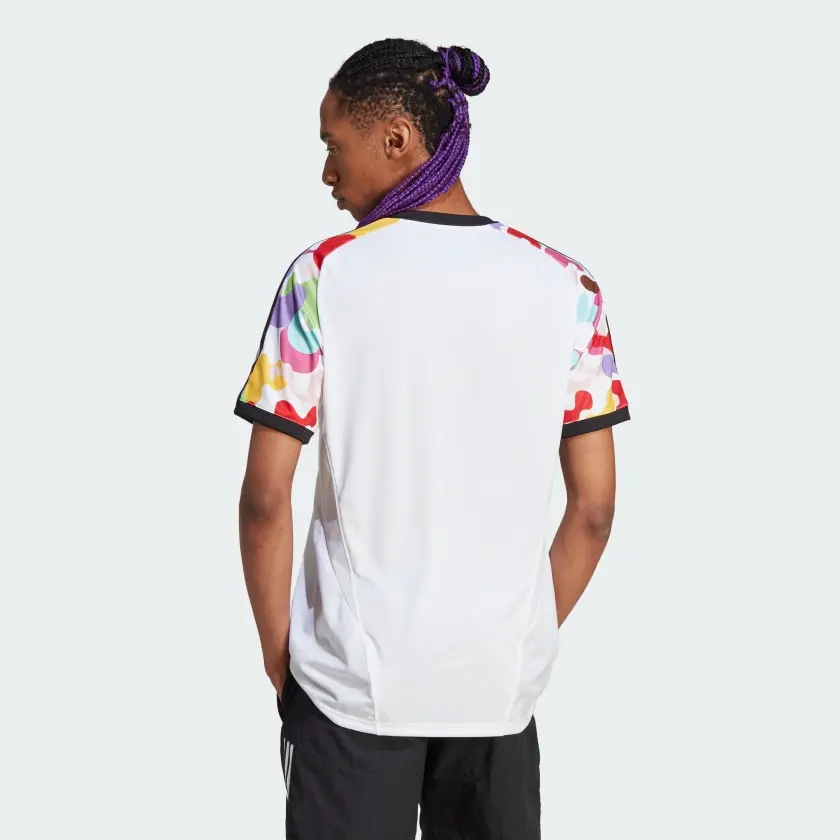 Alternative view of Áo Adidas Tiro Pride ‘White’ HY5899