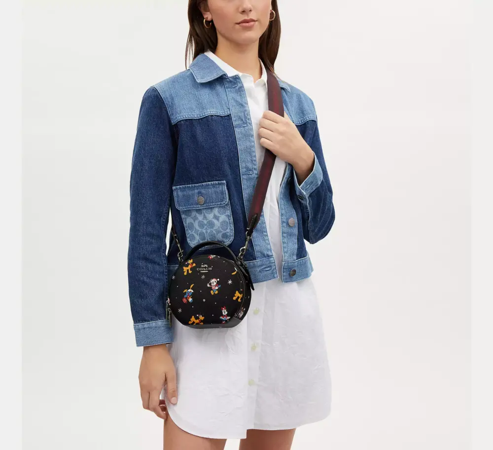 Túi Coach x Disney Canteen Holiday ‘Black’ CM846-QBM2 - Ảnh 3