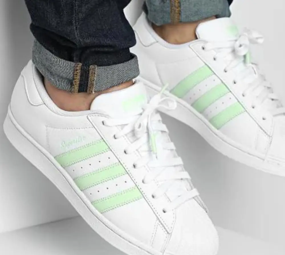 Alternative view of Giày Adidas Superstar ‘White Green Spark’ IE3005