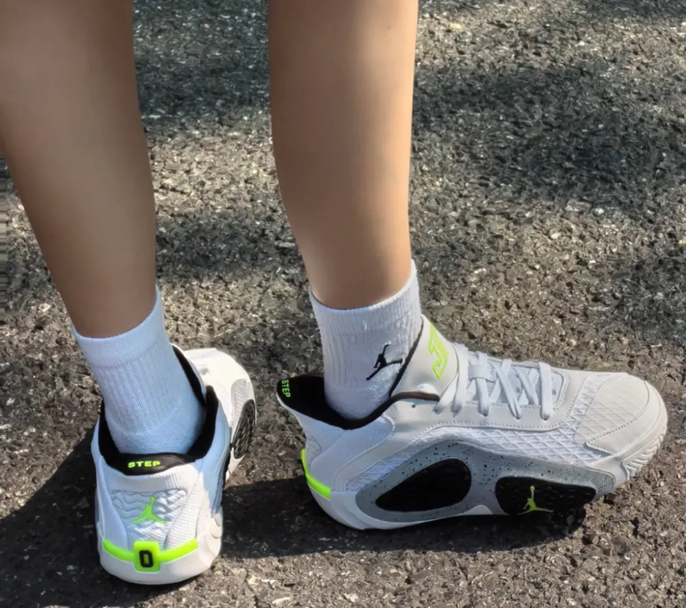 Alternative view of Giày Nike Jordan Tatum 2 PF 'White' FJ6458-100