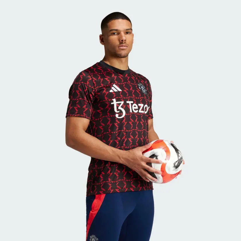 Alternative view of Áo Adidas Manchester United 24/25 Pre-Match Jersey ‘Black Red’ IT1996