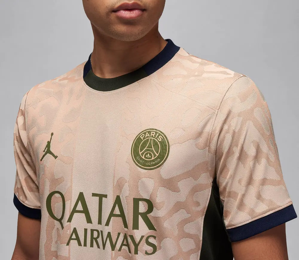 Alternative view of Áo Nike Paris Saint-Germain 23/24 Match Fourth Jersey ‘Beige’ FD6503-201