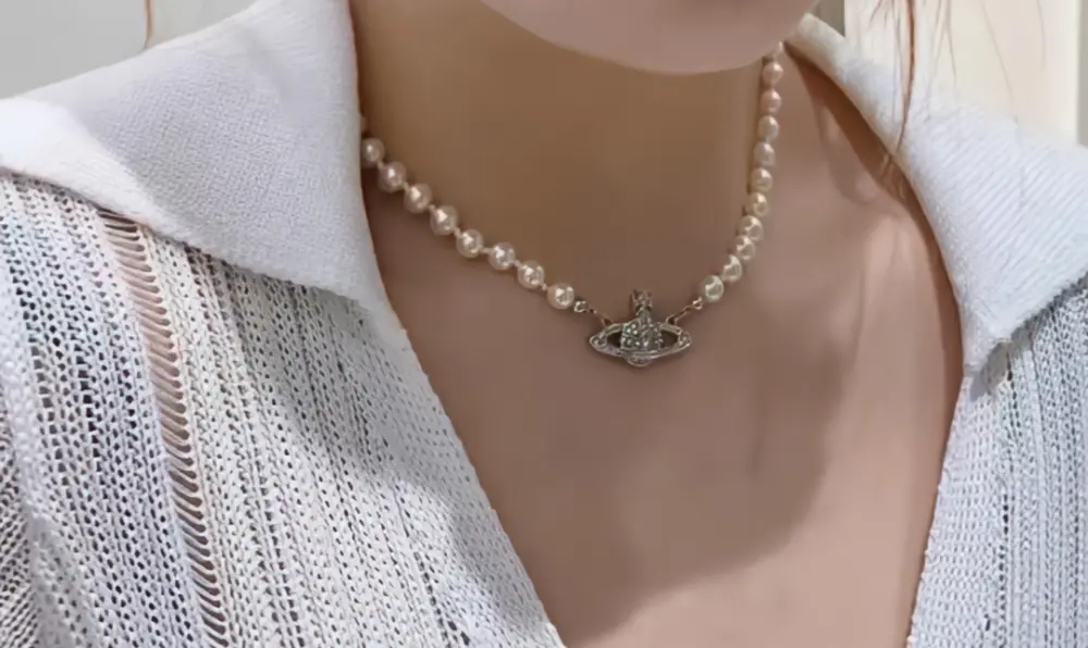 Alternative view of Dây Chuyền Vivienne Westwood Mini Bas Choker ‘Silver’ 63030006W127W127