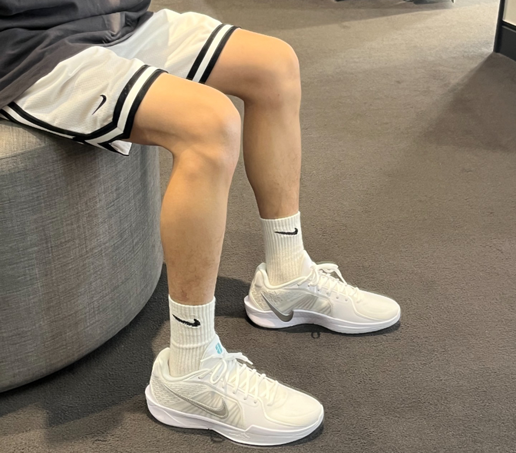 Alternative view of Giày Nike Sabrina 2 EP ‘Metallic Silver’ FZ1517-101