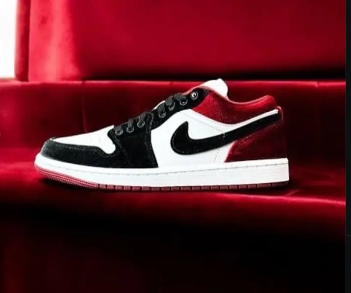 Giày Nike Air Jordan 1 Low SE ‘Velvet Black Toe’ FZ3242-001 - Ảnh 3