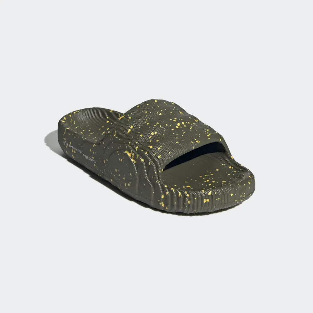 Alternative view of Dép Adidas Adilette 22 ‘Olive’ IG9263